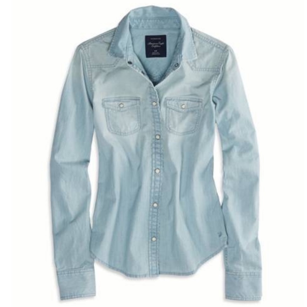 AEO | Vintage Boyfriend Light Wash Chambray Shirt